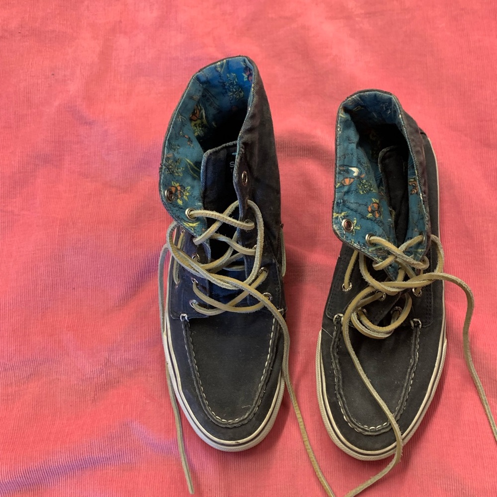 Sperry Top Sider high top sneaker